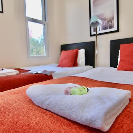 Lovely Twin Bed Studio Near Coventry Shopping Centre Экстерьер фото