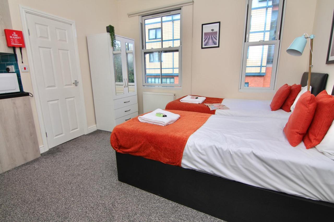 Lovely Twin Bed Studio Near Coventry Shopping Centre Экстерьер фото