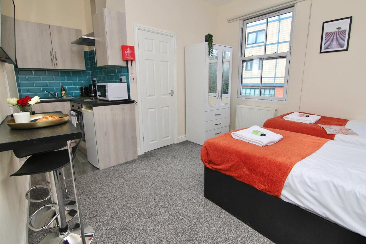 Lovely Twin Bed Studio Near Coventry Shopping Centre Экстерьер фото