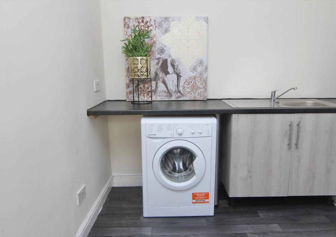 Lovely Twin Bed Studio Near Coventry Shopping Centre Экстерьер фото